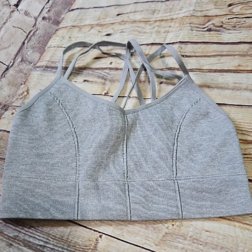 🔥Forever 21 Sports‎ Bra Gray Soze Large